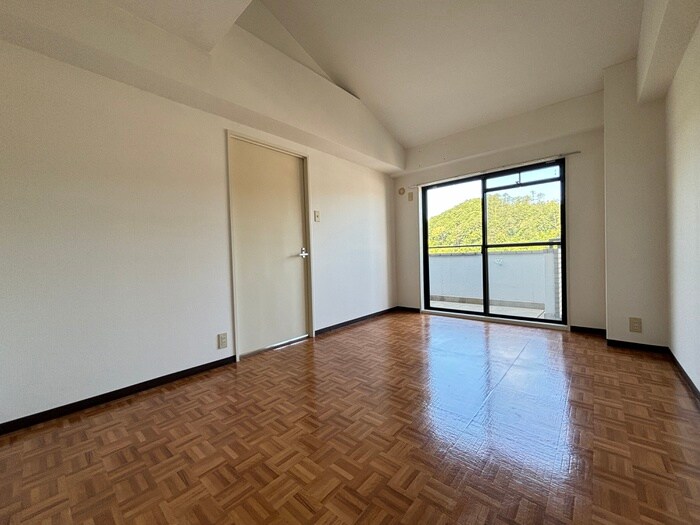 物件内観写真14　(居室)