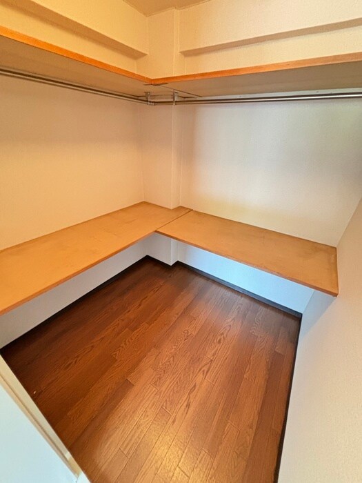 物件内観写真15　(収納)