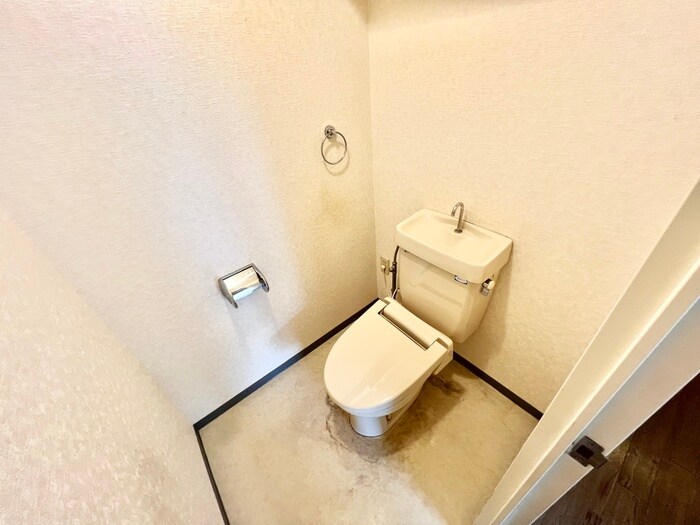 物件内観写真15　(トイレ)