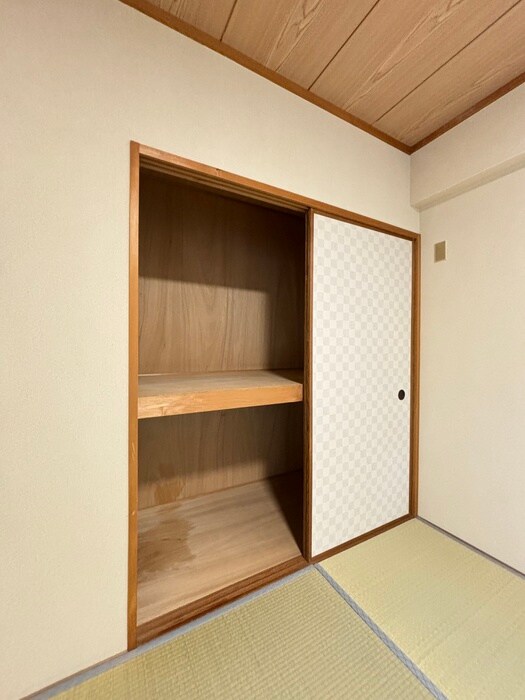 物件内観写真16　(収納)