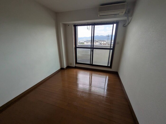 物件内観写真11　(居室)