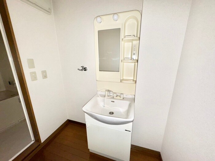 物件内観写真15　(洗面)