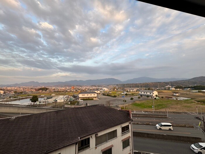 物件内観写真22　(室内からの展望)