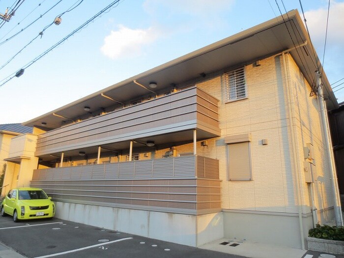 物件外観写真4　(駐車場)