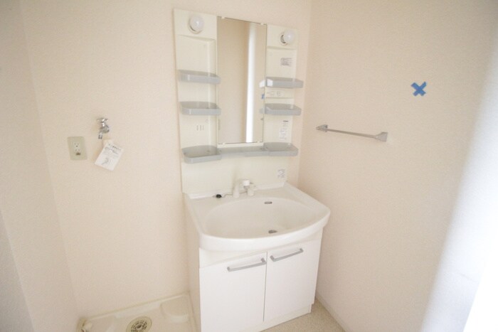 物件内観写真11　(洗面)