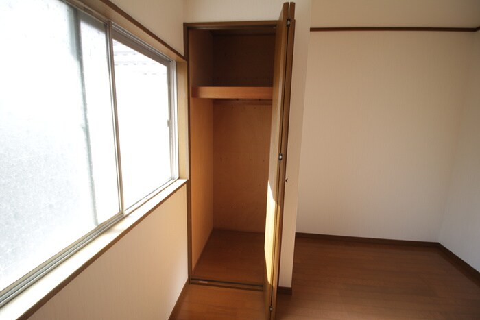 物件内観写真16　(収納)