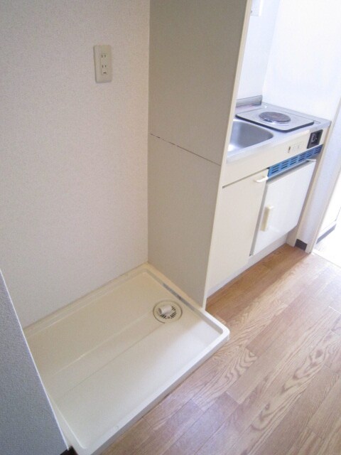 物件内観写真9　(洗濯機置場)