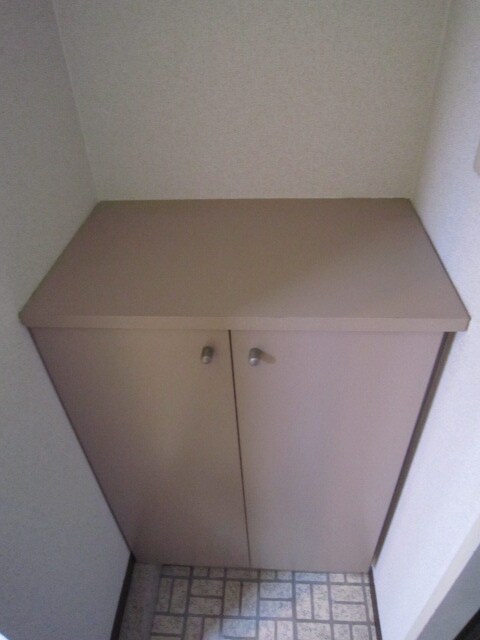 物件内観写真10　(靴箱)