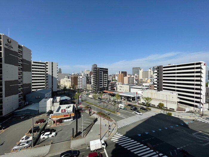 物件内観写真16　(室内からの展望)