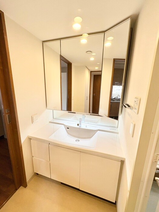 物件内観写真13　(洗面)