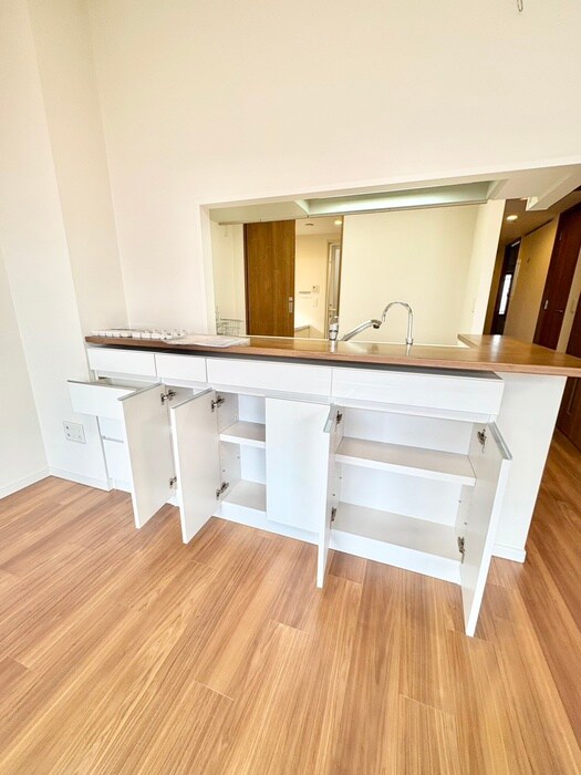 物件内観写真21　(収納)