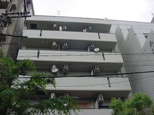 ﾗｲｵﾝｽﾞﾏﾝｼｮﾝ京都三条（２０３）外観写真