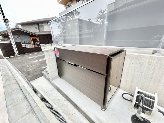 物件外観写真4　(建物設備)