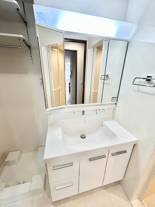 物件内観写真9　(洗面)