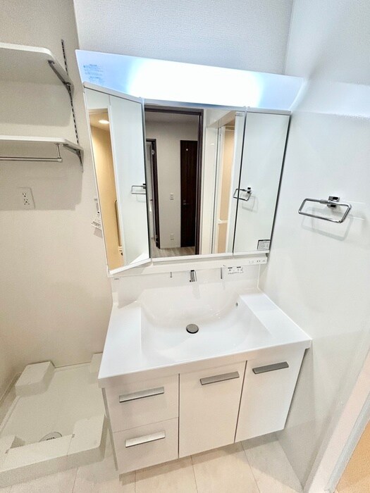 物件内観写真9　(洗面)