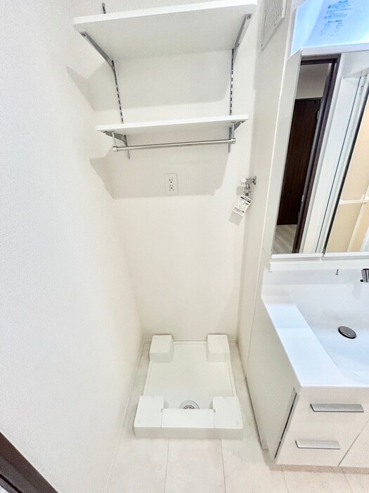 物件内観写真11　(洗濯機置場)