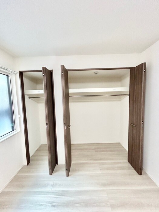 物件内観写真12　(収納)