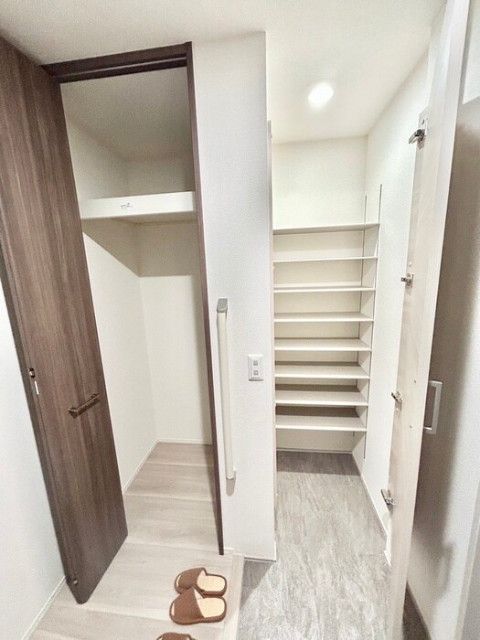物件内観写真12　(靴箱)