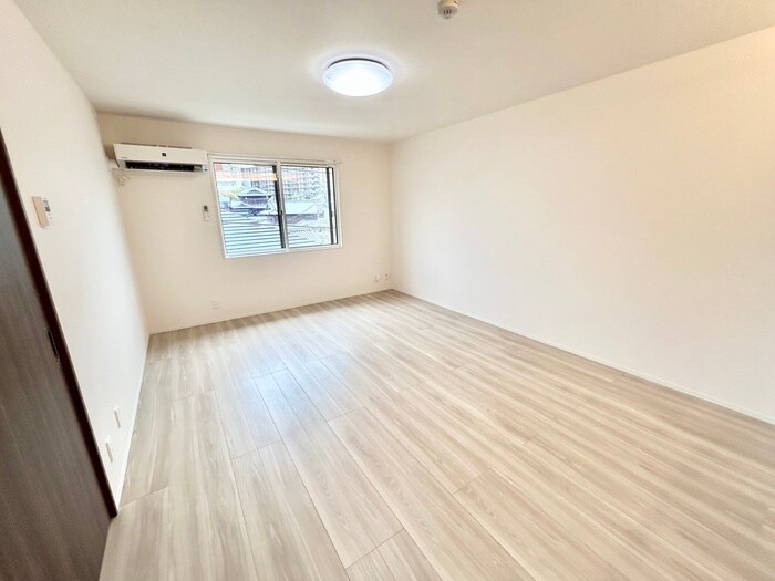 物件内観写真12　(居室)