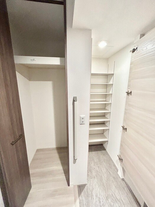 物件内観写真15　(靴箱)