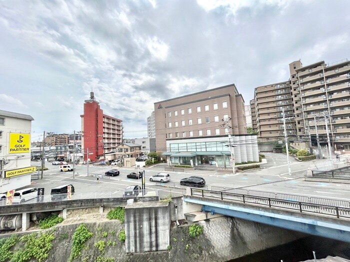 物件内観写真15　(室内からの展望)