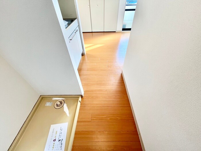 物件内観写真18　(廊下)