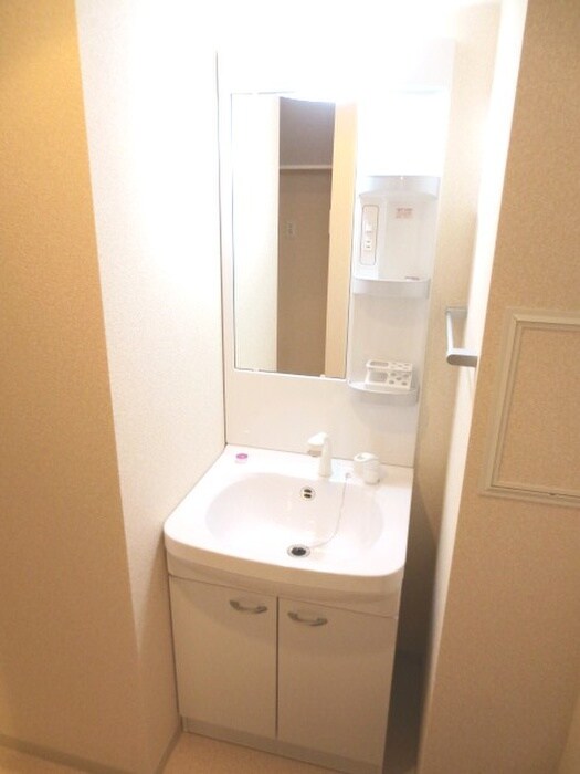 物件内観写真8　(洗面)