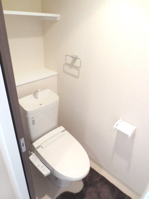 物件内観写真9　(トイレ)