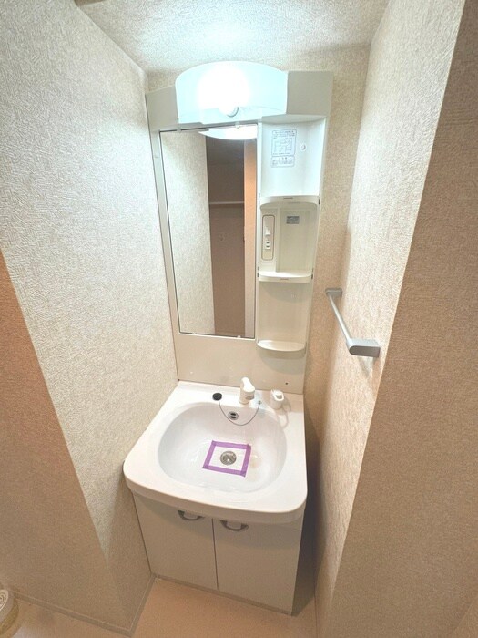 物件内観写真9　(洗面)