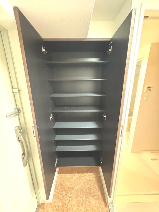 物件内観写真16　(靴箱)