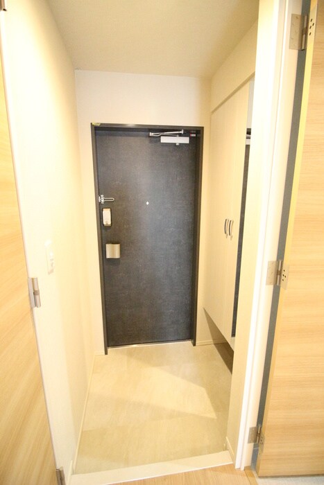 物件内観写真15　(玄関)