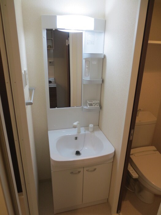 物件内観写真9　(洗面)