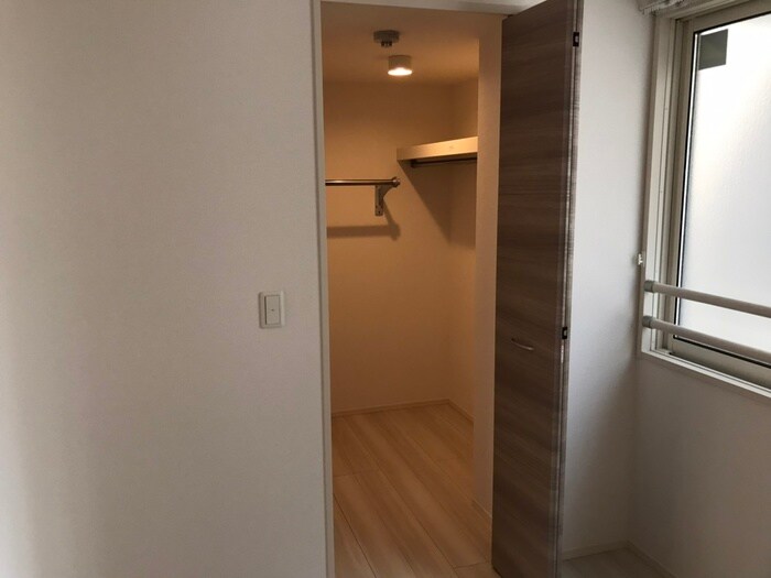物件内観写真16　(収納)