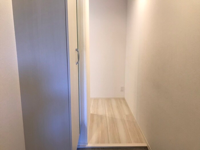 物件内観写真17　(廊下)