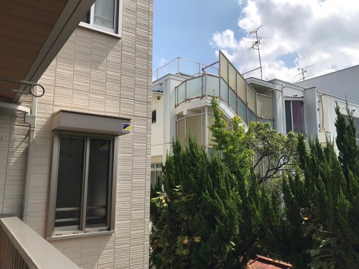 物件内観写真22　(室内からの展望)