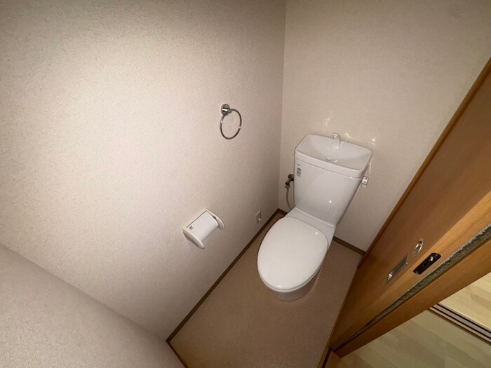 物件内観写真7　(トイレ)