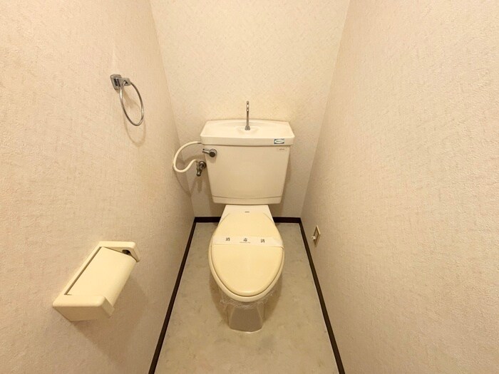 物件内観写真10　(トイレ)