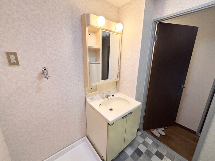 物件内観写真11　(洗面)