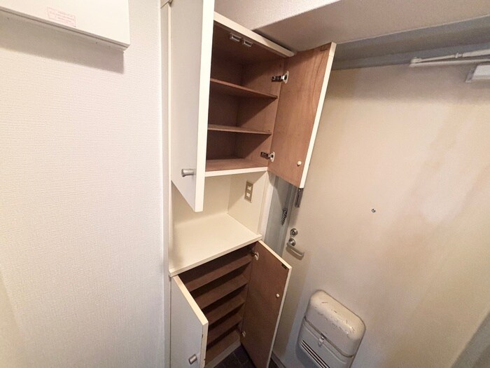 物件内観写真12　(靴箱)