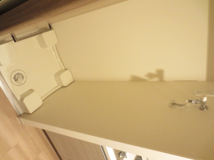 物件内観写真11　(洗濯機置場)