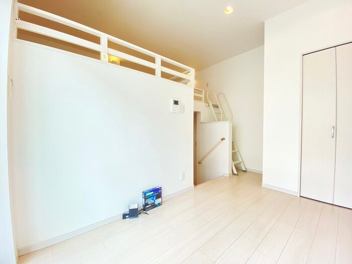 物件内観写真5　(居室)