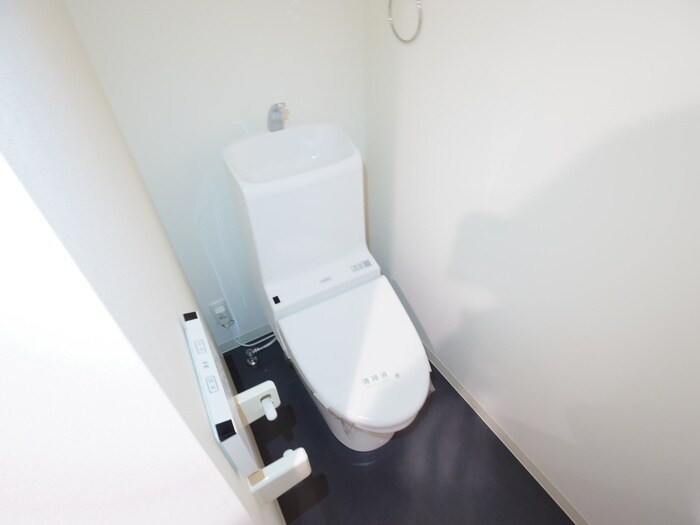 物件内観写真11　(トイレ)