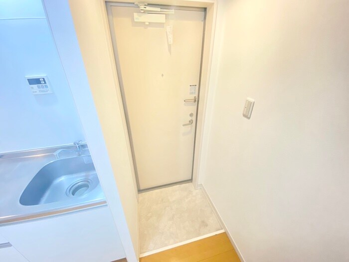 物件内観写真17　(玄関)