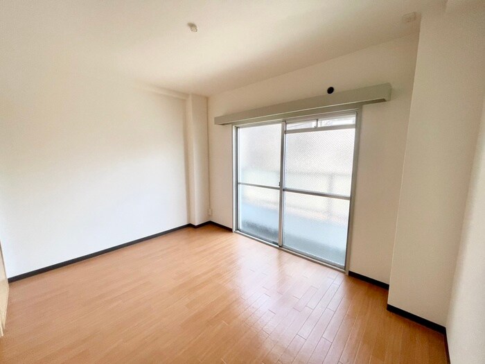 物件内観写真5　(居室)