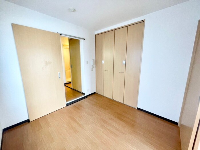 物件内観写真6　(居室)