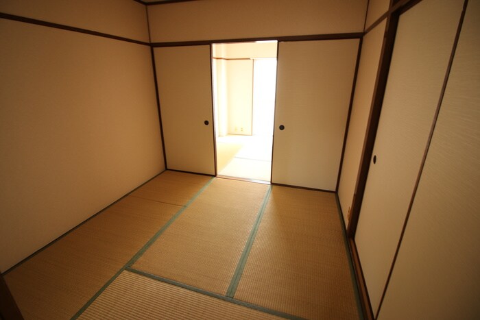 物件内観写真7　(居室)