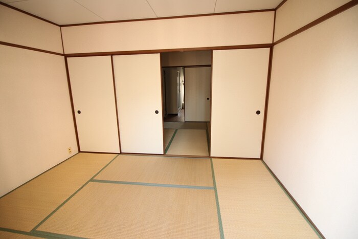 物件内観写真9　(居室)