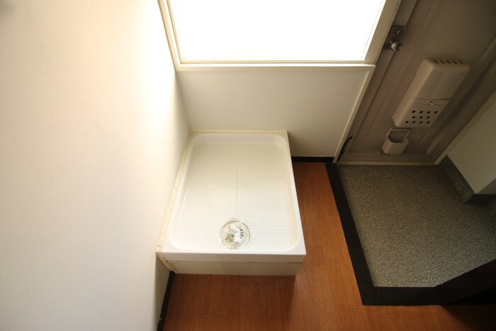 物件内観写真17　(洗濯機置場)