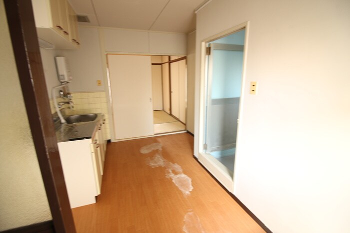 物件内観写真18　(廊下)