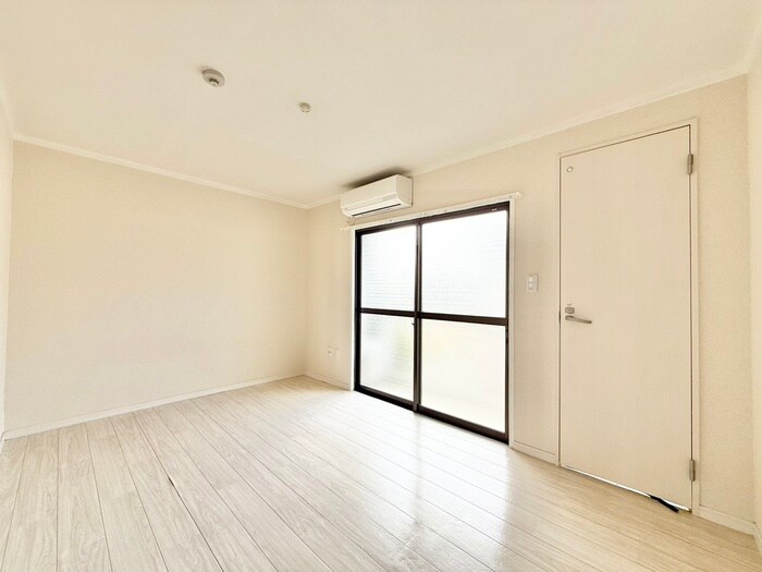 物件内観写真11　(居室)